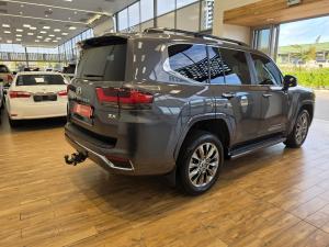 Toyota Land Cruiser 300 3.3D ZX - Image 2