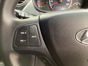 Hyundai Grand i10 1.0 Motion auto - Image 9