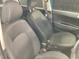 Hyundai Grand i10 1.0 Motion auto - Image 16