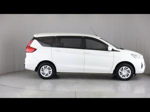 Toyota Rumion 1.5 SX auto - Image 3