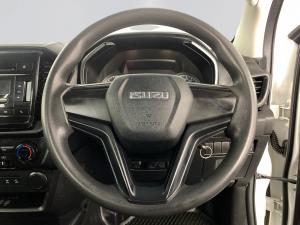 Isuzu D-MAX 1.9 Ddi HR S/C - Image 16