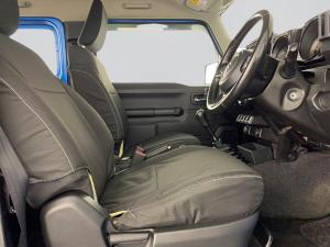 Suzuki Jimny 1.5 GLX - Image 10
