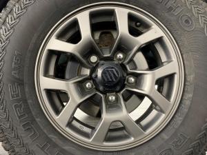 Suzuki Jimny 1.5 GLX - Image 13