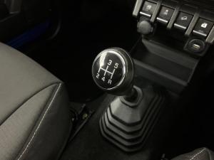 Suzuki Jimny 1.5 GLX - Image 15