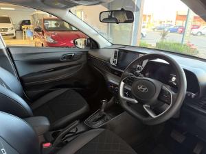 Hyundai I20 1.4 Executive automatic - Image 14