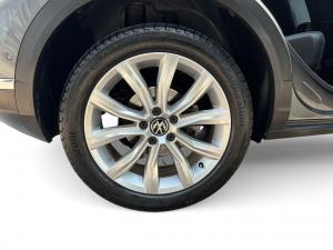 Volkswagen T-Roc 2.0TSI 4Motion Design - Image 16