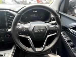 Isuzu D-Max 1.9TD double cab LS auto - Image 10
