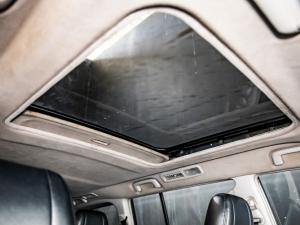 Mitsubishi Pajero 5-door 3.2DI-D GLS - Image 16