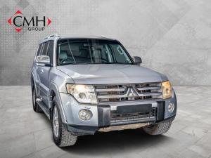 Mitsubishi Pajero 5-door 3.2DI-D GLS - Image 1