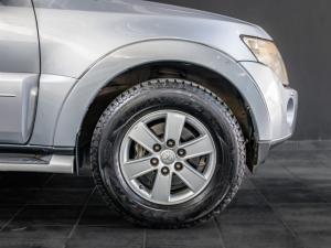 Mitsubishi Pajero 5-door 3.2DI-D GLS - Image 22