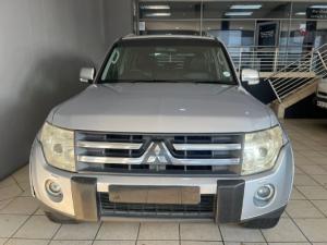 Mitsubishi Pajero 5-door 3.2DI-D GLS - Image 3