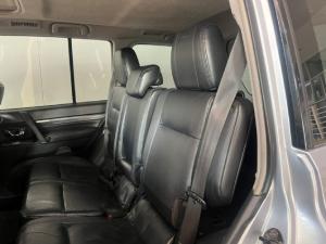 Mitsubishi Pajero 5-door 3.2DI-D GLS - Image 5