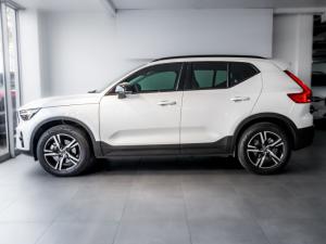 Volvo XC40 B4 Plus Dark - Image 10
