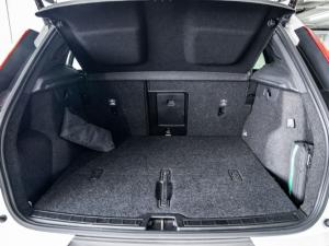 Volvo XC40 B4 Plus Dark - Image 15