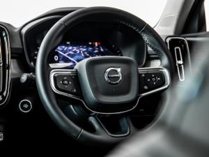 Volvo XC40 B4 Plus Dark - Image 17