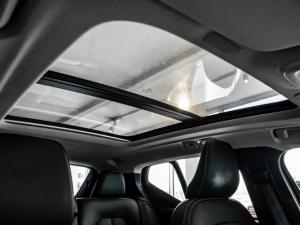 Volvo XC40 B4 Plus Dark - Image 18