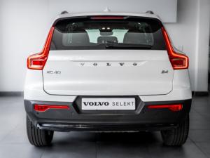 Volvo XC40 B4 Plus Dark - Image 4