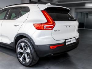 Volvo XC40 B4 Plus Dark - Image 13