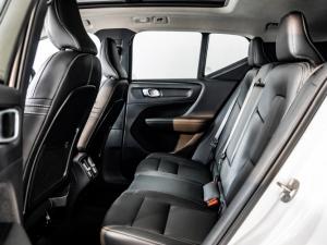 Volvo XC40 B4 Plus Dark - Image 14
