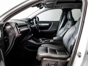 Volvo XC40 B4 Plus Dark - Image 15