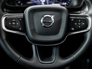 Volvo XC40 B4 Plus Dark - Image 24