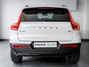 Volvo XC40 B4 Plus Dark - Image 4