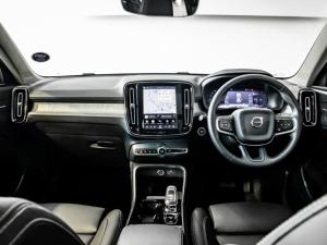 Volvo XC40 B4 Plus Dark - Image 6