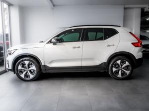 Volvo XC40 B4 Plus Dark - Image 7