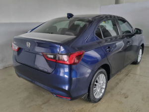 Honda Amaze 1.2 Trend - Image 3