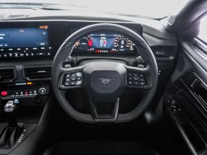 Ford Mustang Dark Horse fastback - Image 3