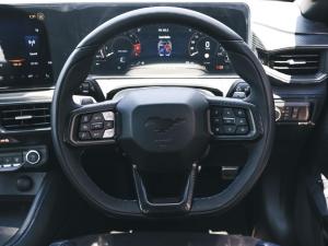 Ford Mustang Dark Horse fastback - Image 4