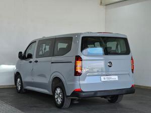 Volkswagen Transporter 2.0TDI Kombi SWB Basic - Image 10