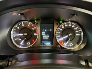 Toyota Hilux 2.4GD-6 double cab 4x4 Raider manual - Image 22