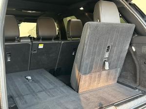 Land Rover Discovery P360 R-Dynamic SE - Image 16