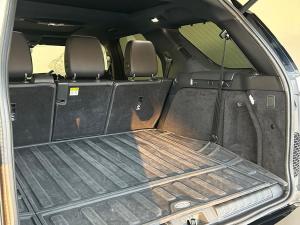 Land Rover Discovery P360 R-Dynamic SE - Image 24