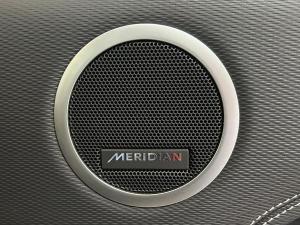 Land Rover Discovery P360 R-Dynamic SE - Image 26