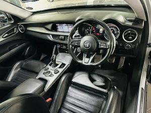 Alfa Romeo Stelvio 2.0T Super Q4 - Image 4