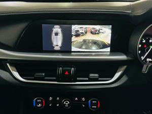 Alfa Romeo Stelvio 2.0T Super Q4 - Image 9