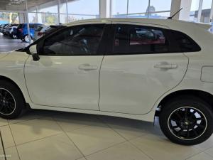 Suzuki Baleno 1.5 GL manual - Image 4