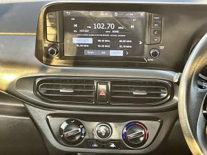 Hyundai Grand i10 1.0 Premium hatch - Image 12