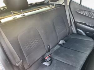 Hyundai Grand i10 1.0 Premium hatch - Image 15