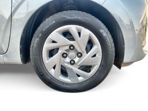 Hyundai Grand i10 1.0 Premium hatch - Image 16