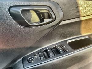 Hyundai Grand i10 1.0 Premium hatch - Image 23