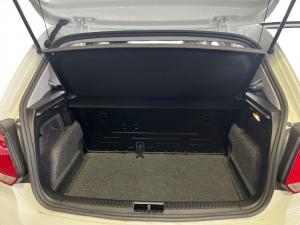 Volkswagen Polo Vivo hatch 1.4 Life - Image 10
