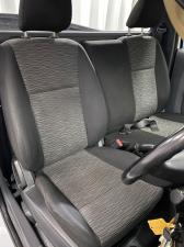 Ford Ranger 2.2TDCi (aircon) - Image 12