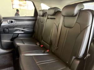 Kia Sorento 2.2D EX+ AWD automatic - Image 12