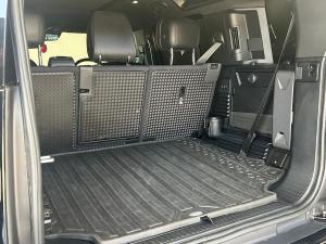 Land Rover Defender 110 D350 X - Image 13