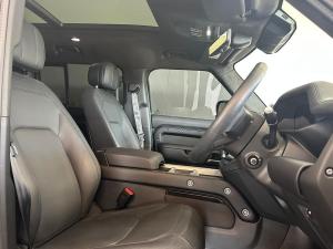 Land Rover Defender 110 D350 X - Image 29