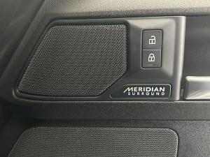 Land Rover Defender 110 D350 X - Image 9