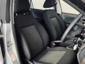 Volkswagen Polo Vivo hatch 1.6 Life - Image 8
